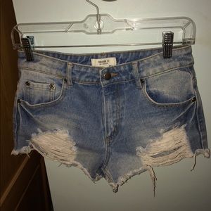 distressed high waisted denim shorts